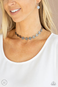 " Reflection Detection " Black Metal Hammered Disc's Choker Necklace Set