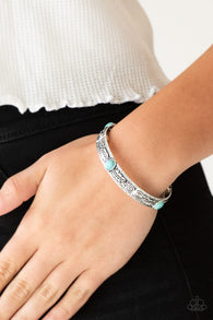 Paparazzi "Wild West Story" Silver Metal Blue Crackle Stone Bangle Like Stretch Bracelet