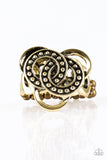 Paparazzi " Dizzy Disraction " Brass Metal Interlinking Circle Elastic Back Ring