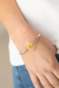 Paparazzi "Cottage Season" Silver Metal & White Real Yellow Flower in Acrylic Clasp Bracelet