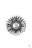 Paparazzi " Farmstead Fashion " Silver Metal Large Daisy Flower Elastic Back Ring