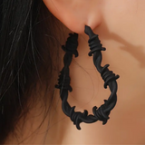 Edgy Gothic Barbed Wire Thorn Heart Post Hoop Earrings in BLACK