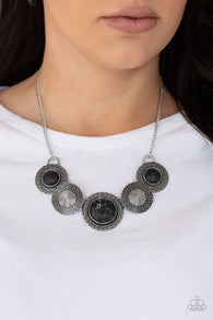 " Canyon Cottage " Silver Metal & Black Crackle Stones Necklace Set