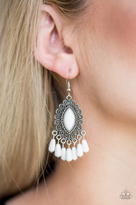 " Private Villa " Silver White Faceted Stone Fringe Dangle Earrings